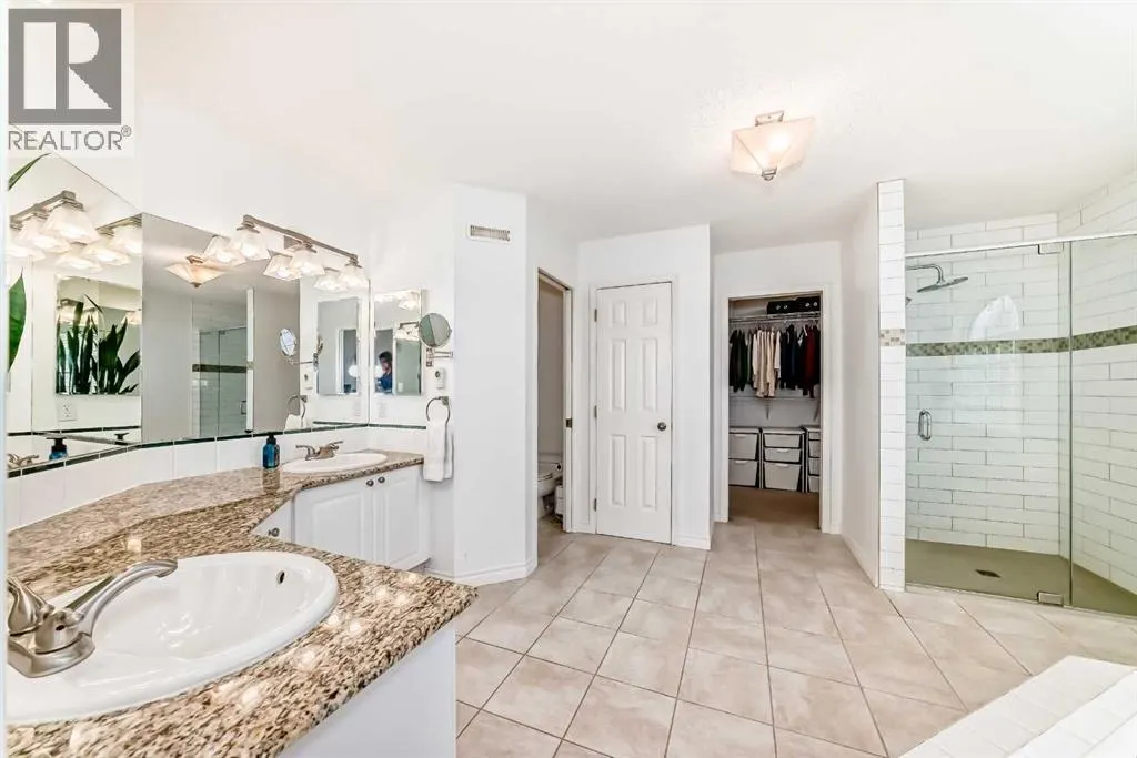 323 Sierra Madre Court SW