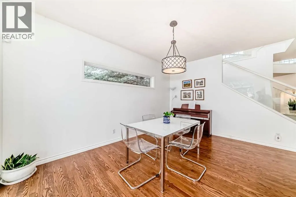 323 Sierra Madre Court SW