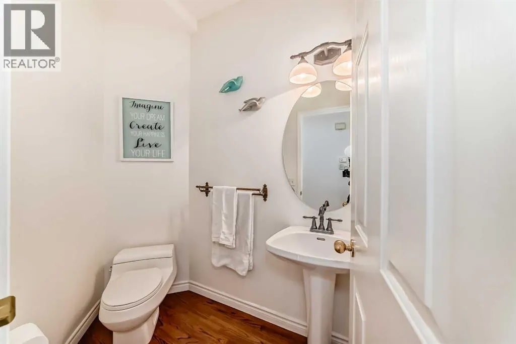 323 Sierra Madre Court SW