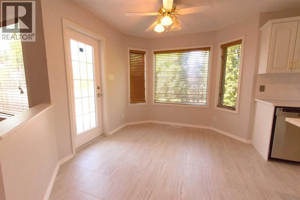 35 Park Meadows Place SE