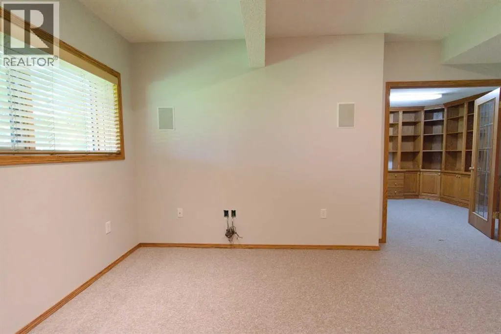 35 Park Meadows Place SE