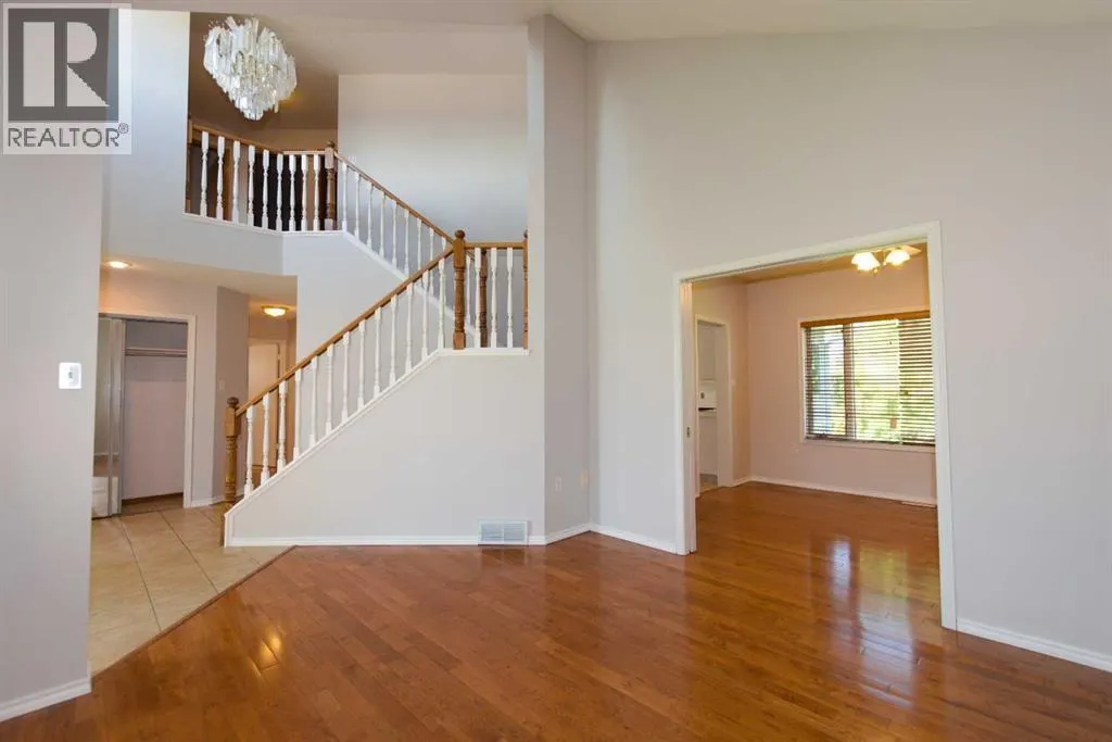 35 Park Meadows Place SE