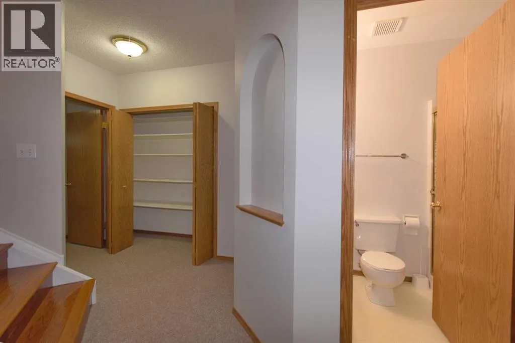 35 Park Meadows Place SE