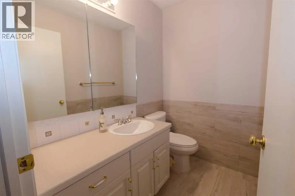 35 Park Meadows Place SE