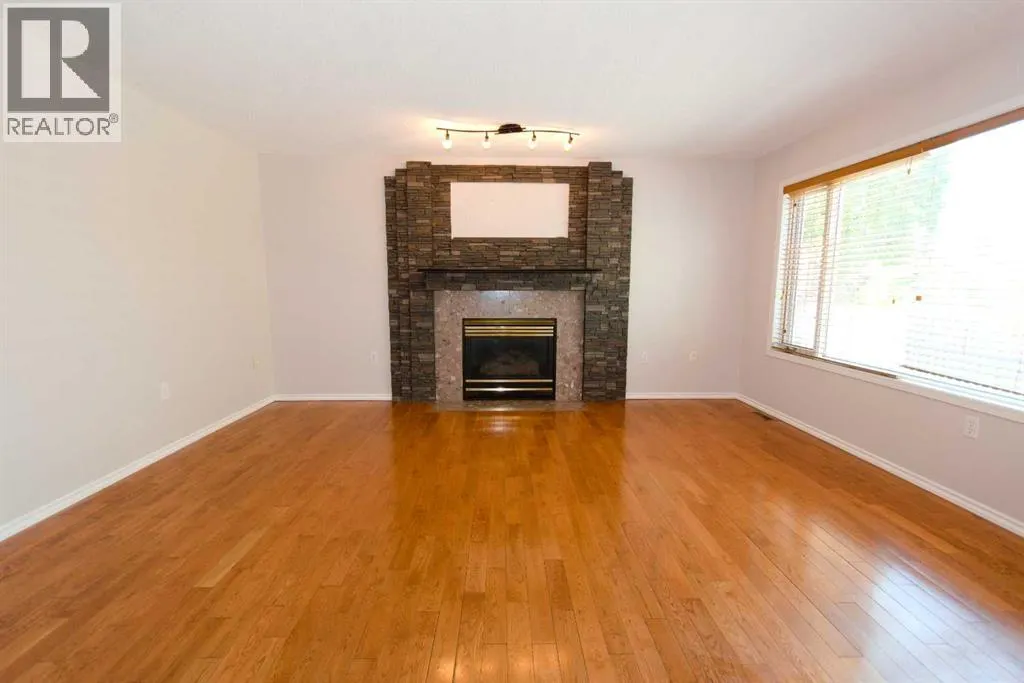 35 Park Meadows Place SE