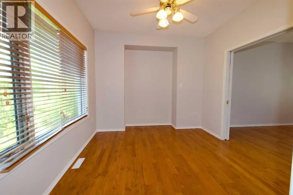 35 Park Meadows Place SE