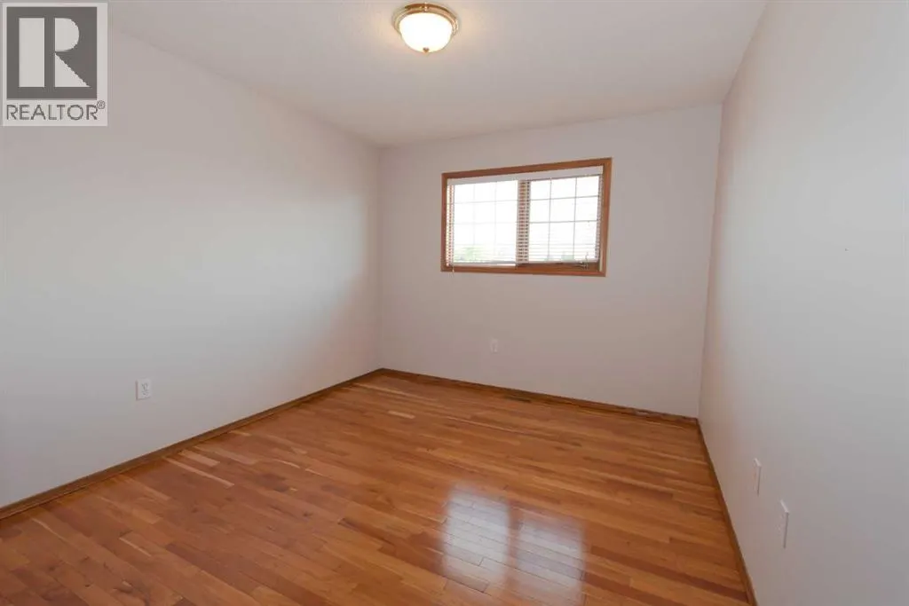 35 Park Meadows Place SE