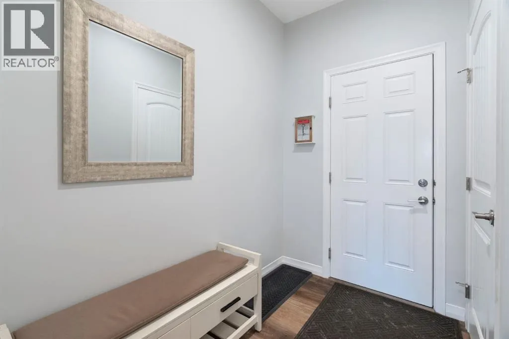 306 Corner Meadows Way NE