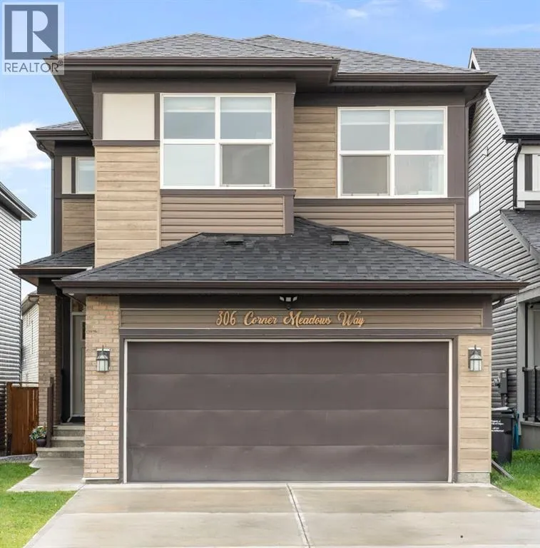 306 Corner Meadows Way NE