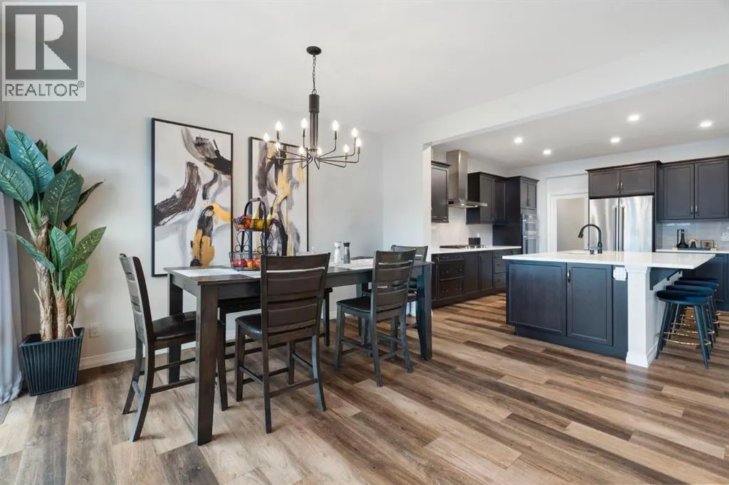 306 Corner Meadows Way NE