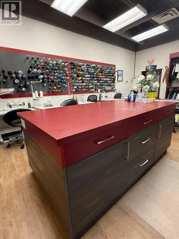 123 Alterations Lane  NW
