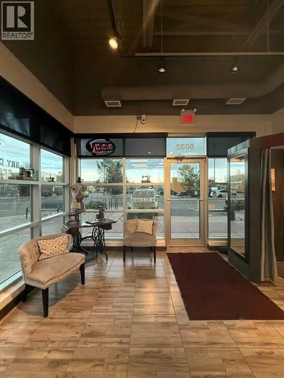 123 Alterations Lane  NW