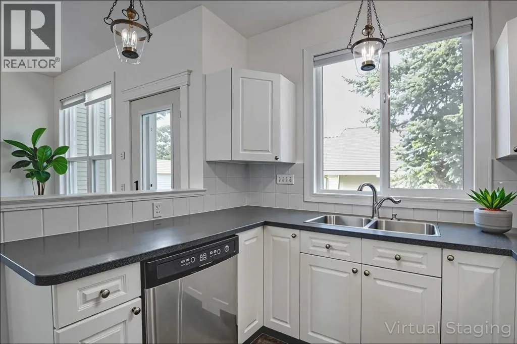 22 Prestwick Gardens SE