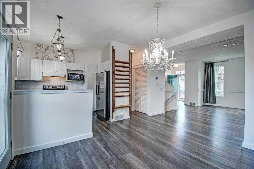 22 Prestwick Gardens SE