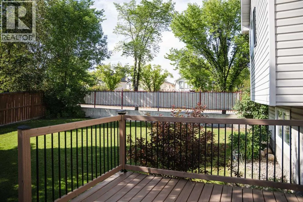 445 Rocky Ridge Bay NW