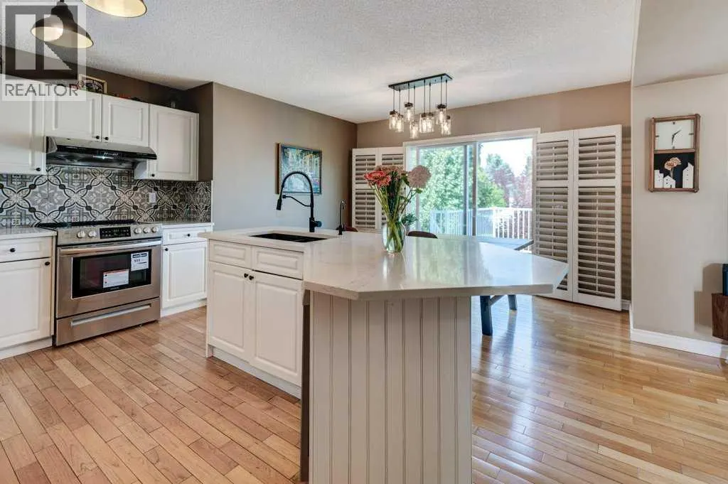 14 Somerglen Crescent SW