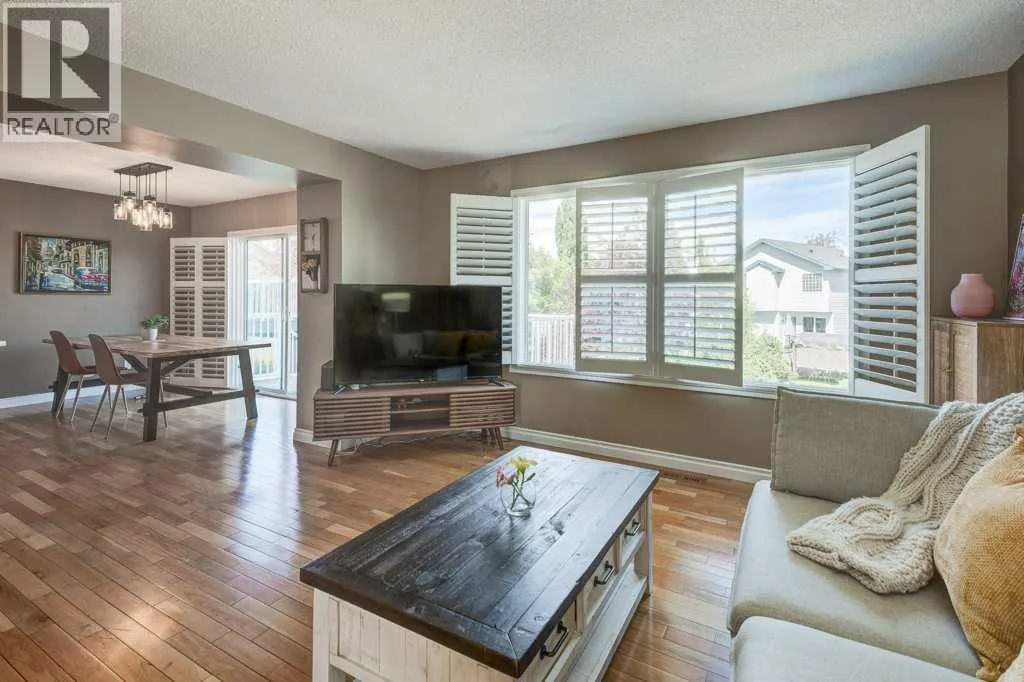 14 Somerglen Crescent SW