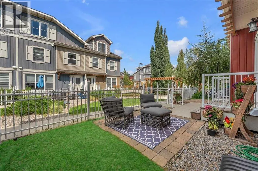 315, 10 Auburn Bay Avenue SE