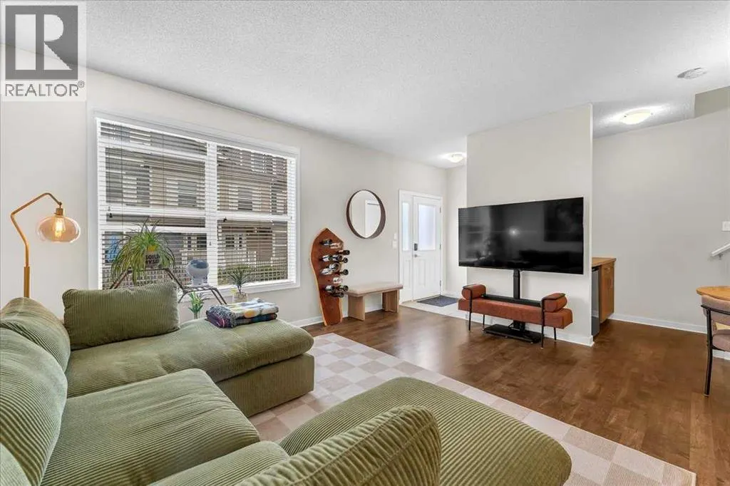 315, 10 Auburn Bay Avenue SE