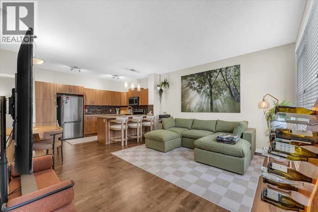 315, 10 Auburn Bay Avenue SE