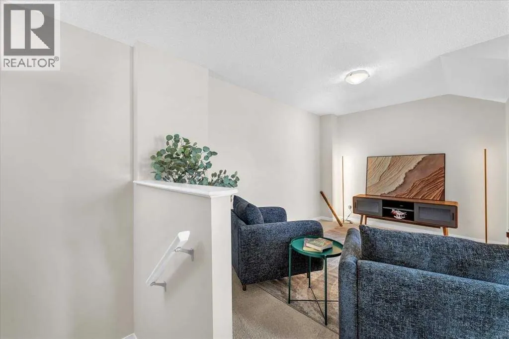 315, 10 Auburn Bay Avenue SE