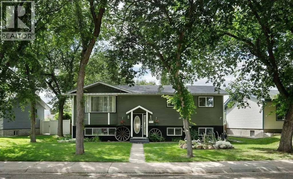 15 Westbrook Crescent W