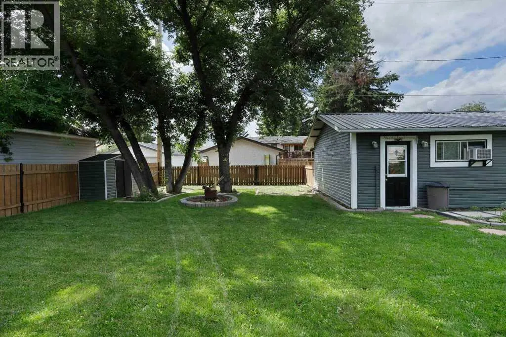 15 Westbrook Crescent W