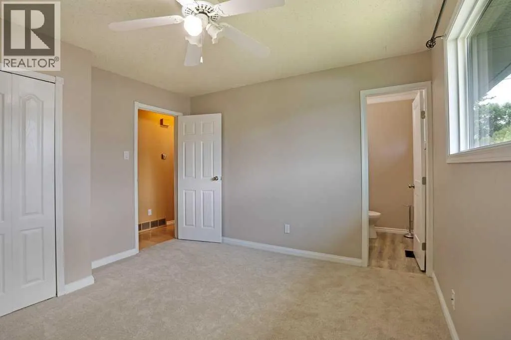 15 Westbrook Crescent W