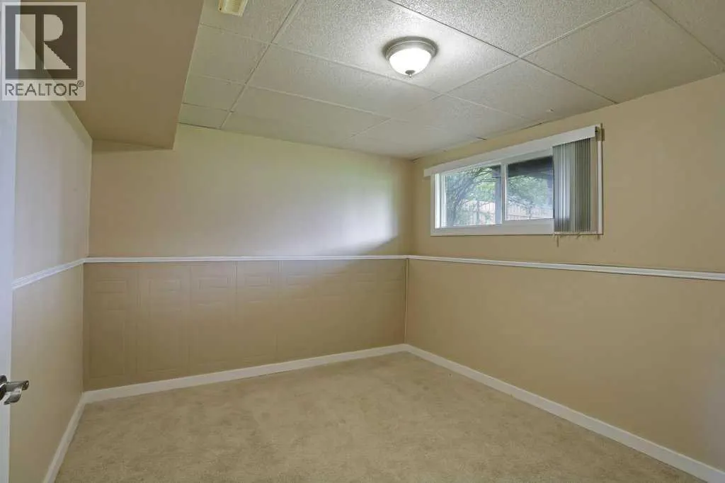 15 Westbrook Crescent W
