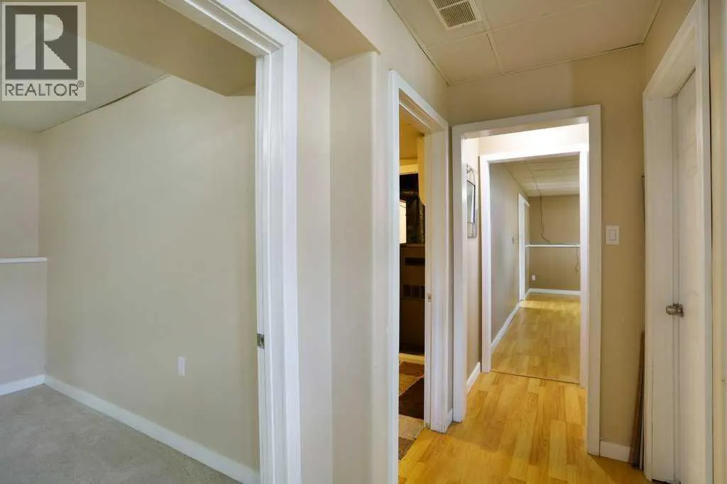 15 Westbrook Crescent W