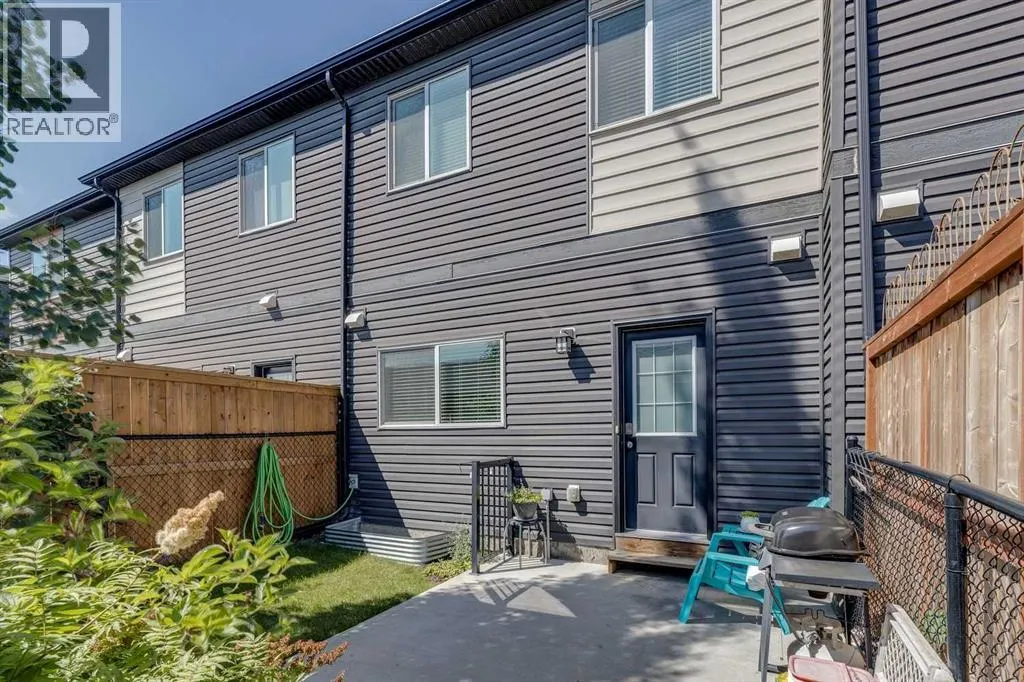 385 Midtown Gate SW