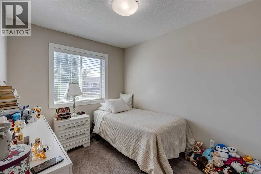 385 Midtown Gate SW