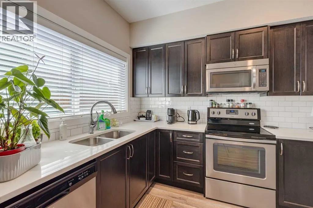 385 Midtown Gate SW