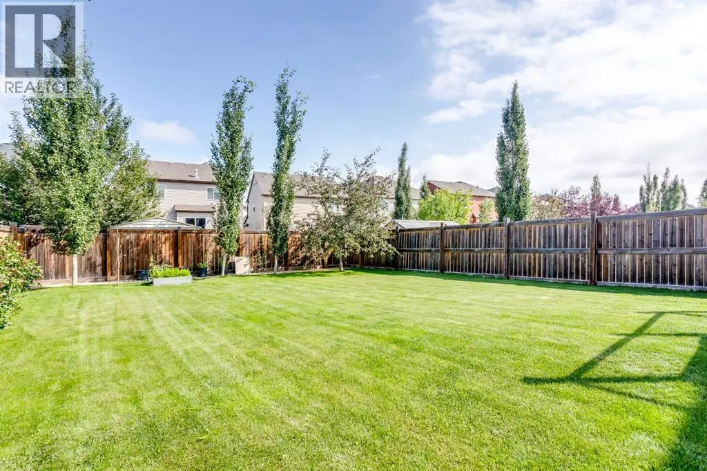 139 Windwood Grove SW