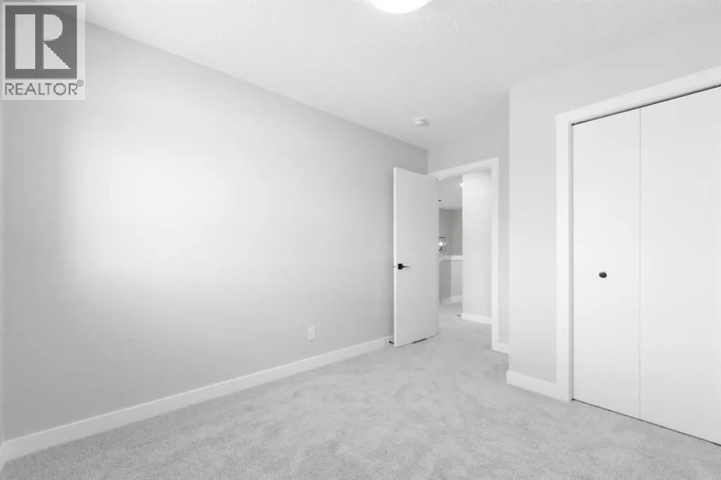 124 Legacy Glen Place SE
