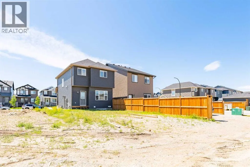 124 Legacy Glen Place SE