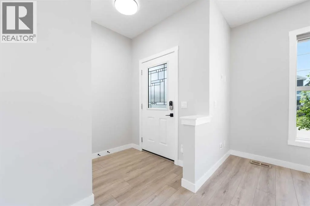 124 Legacy Glen Place SE