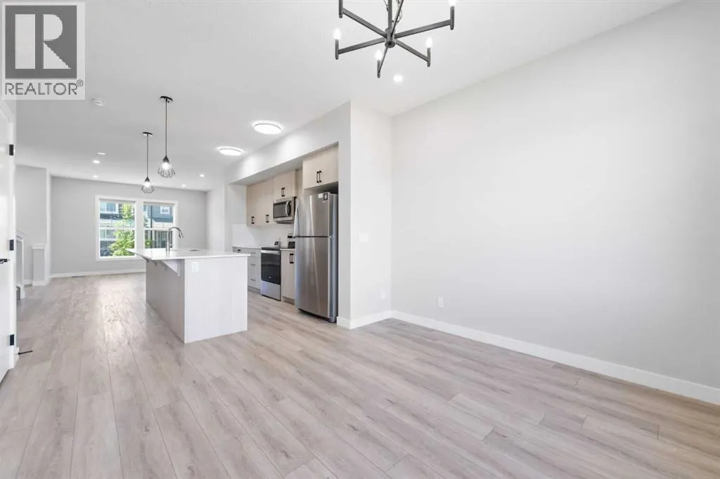124 Legacy Glen Place SE