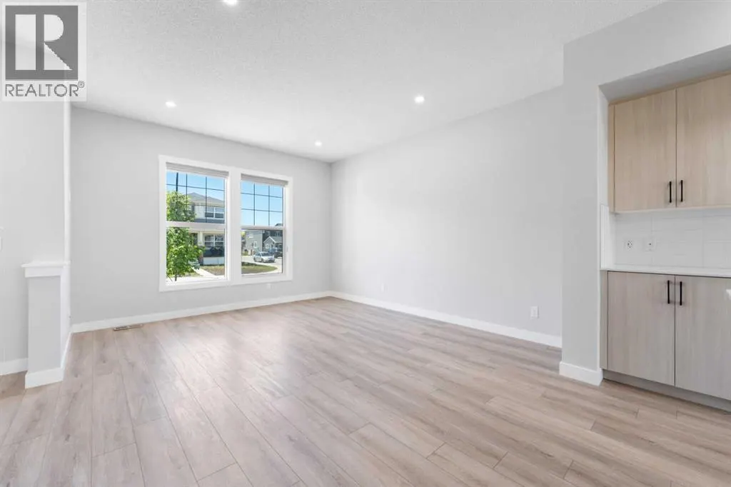 124 Legacy Glen Place SE