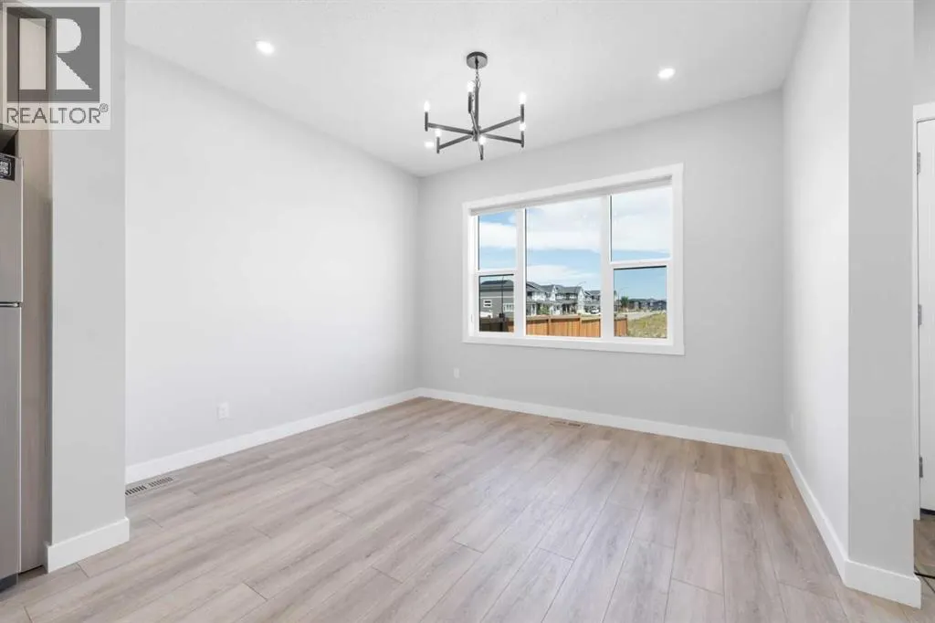 124 Legacy Glen Place SE