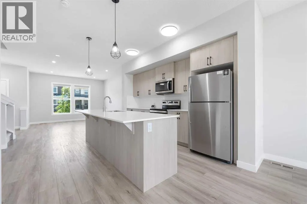 124 Legacy Glen Place SE