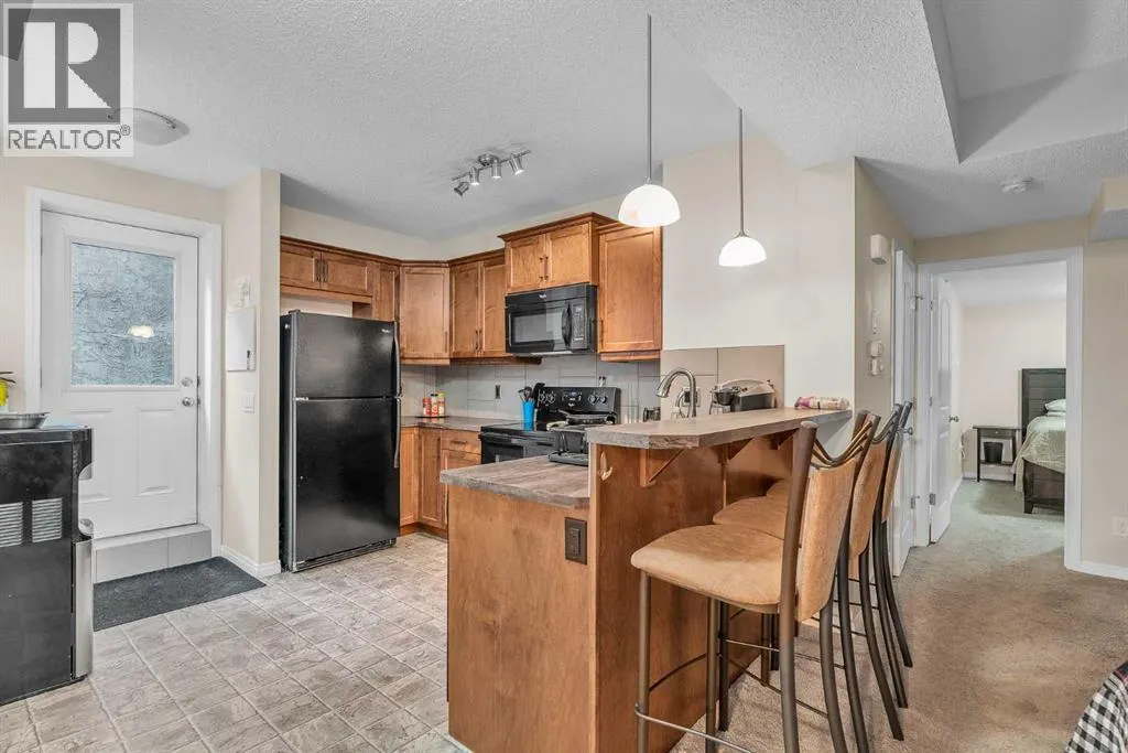 46 Walden Court SE