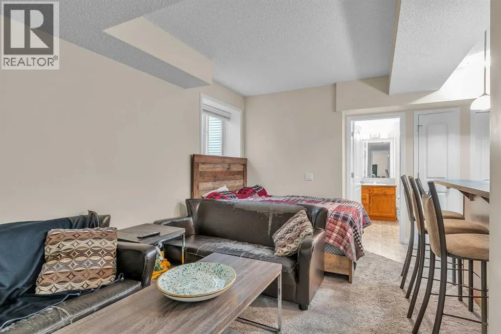 46 Walden Court SE