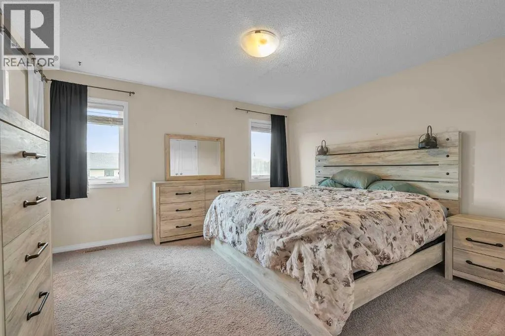 46 Walden Court SE