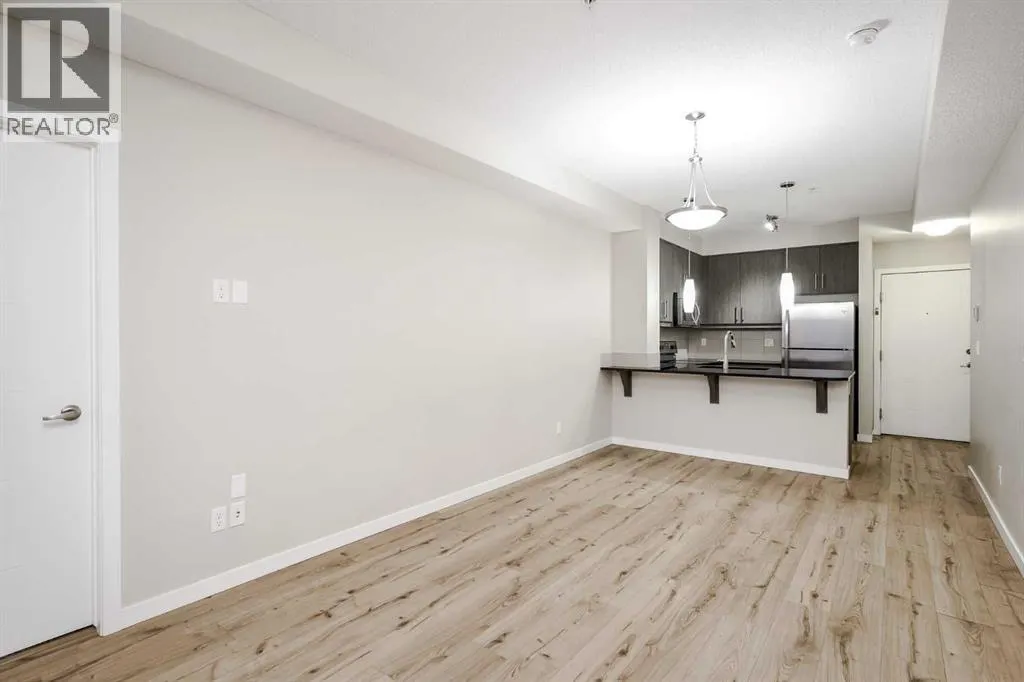 205, 402 Marquis Lane SE