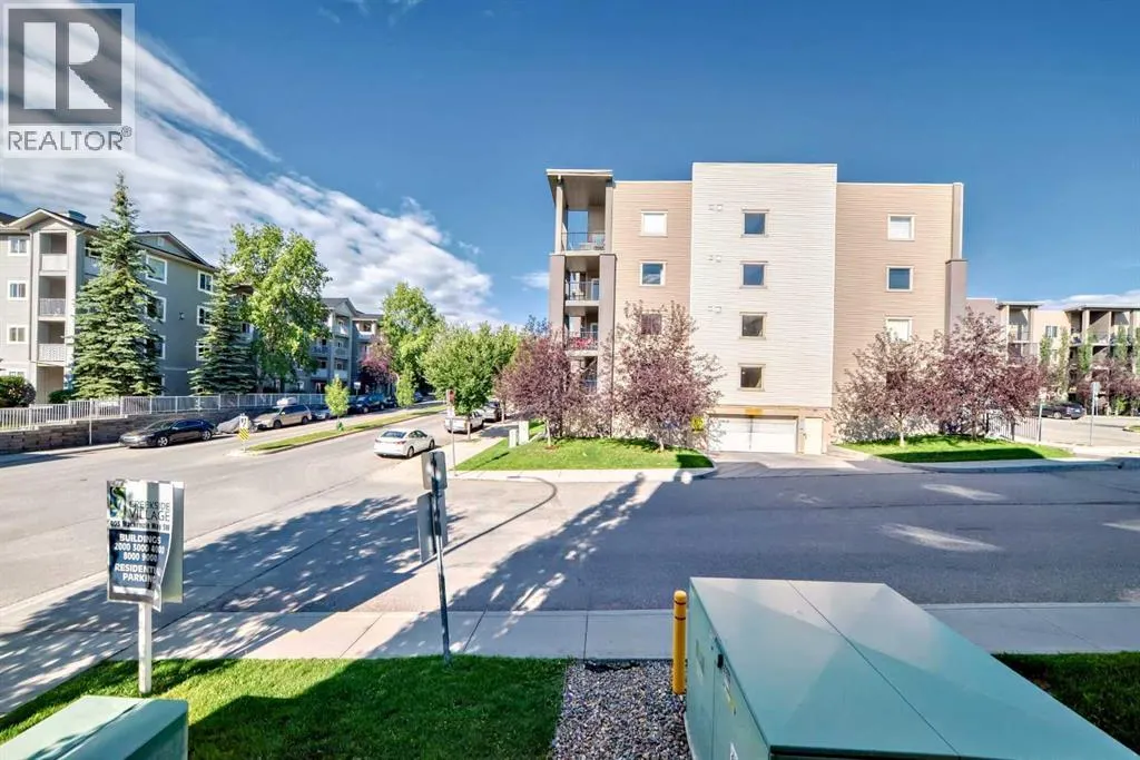 9113, 403 Mackenzie Way SW