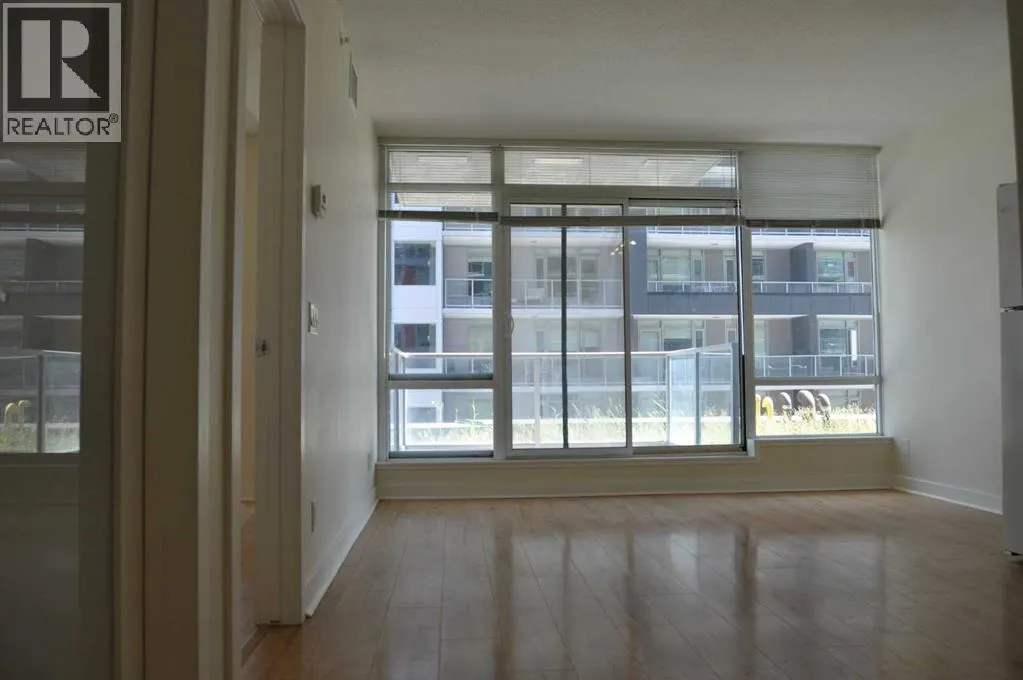 302, 10 Brentwood Common NW