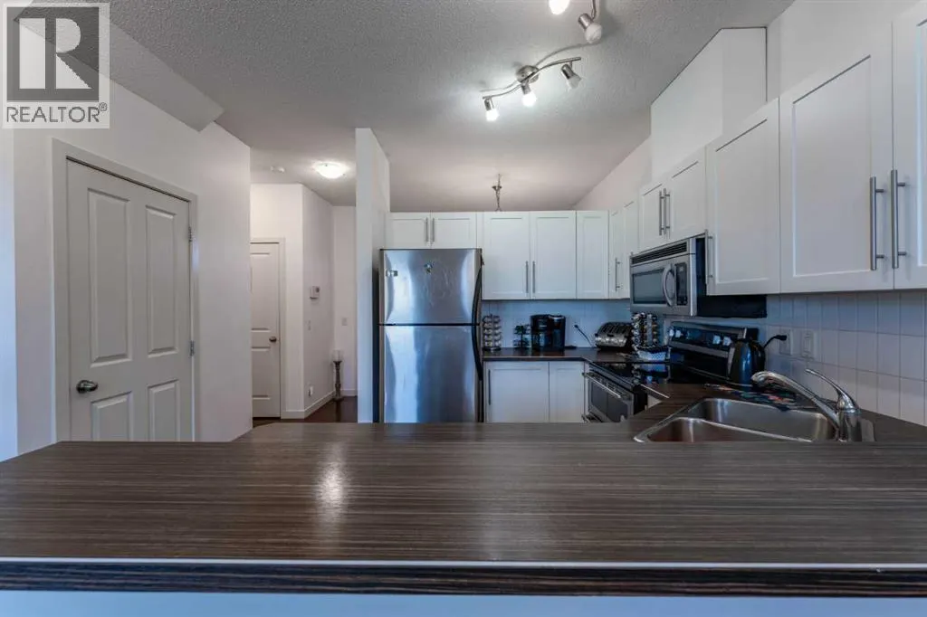 1709, 155 Silverado Skies Link SW