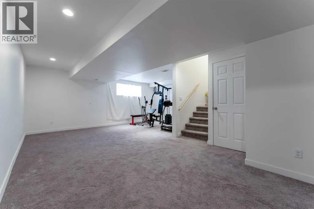 1709, 155 Silverado Skies Link SW