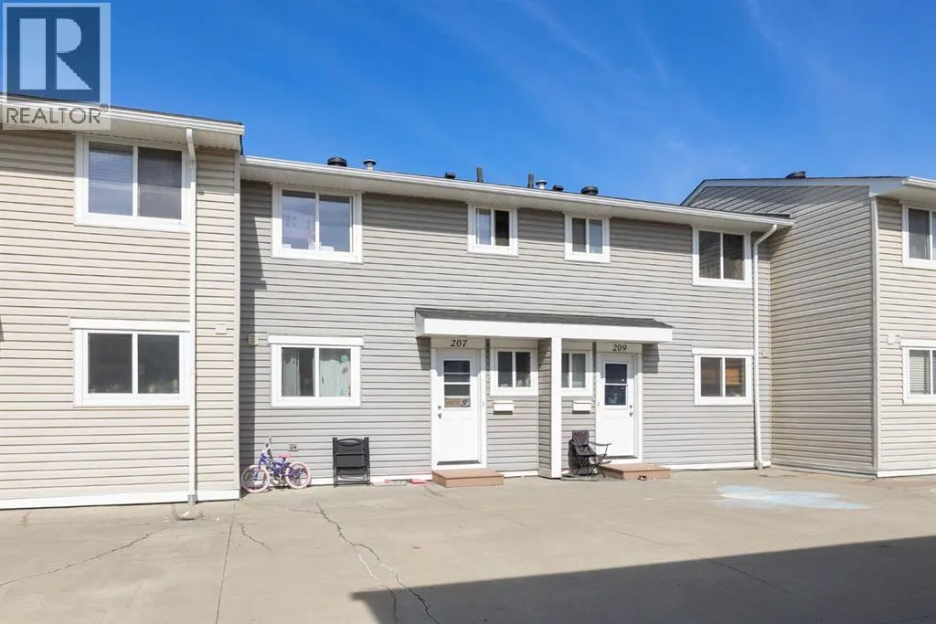 207, 600 Signal Road